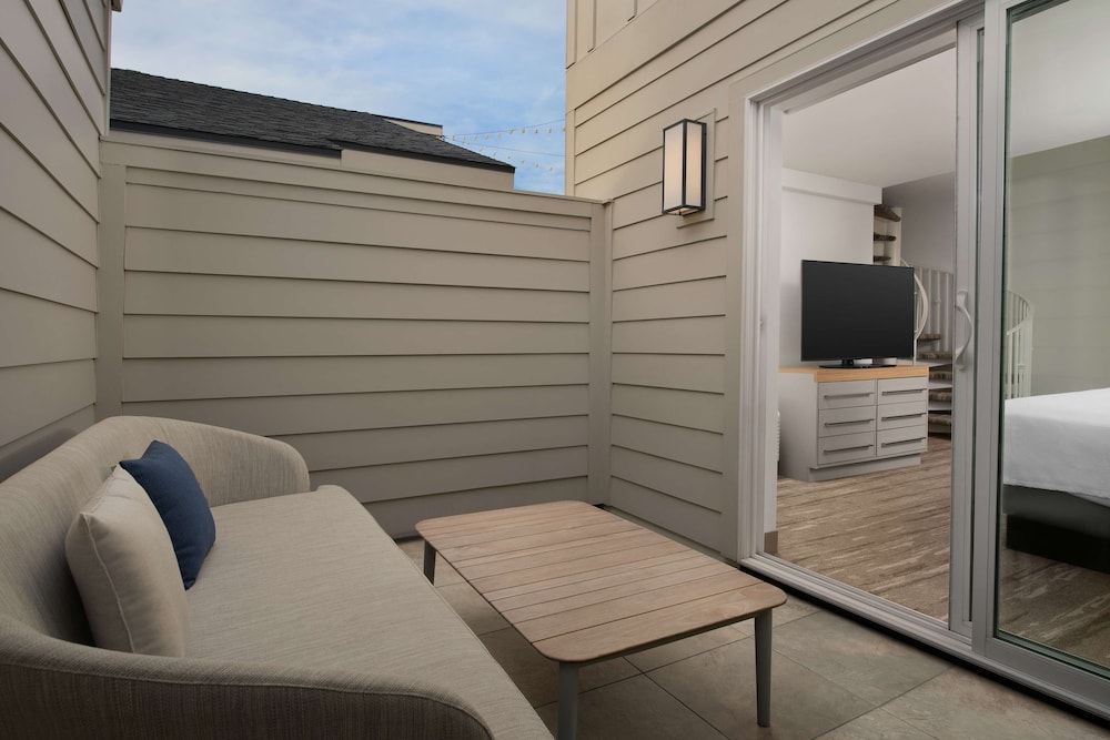 Hilton Garden Inn Marina Del Rey - photo 19