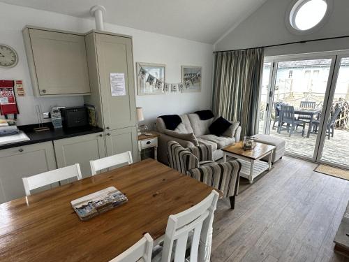 Sandy Feet Retreat Part of the The Bay Filey Holiday Village with pool gym and direct beach access pub restaurant tennis and meadows walks