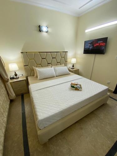 Celestial Gold - last minute hotel in Lahore