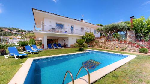 Villa Valentina — 4-Star Luxury Hotel in Mataro, Spain