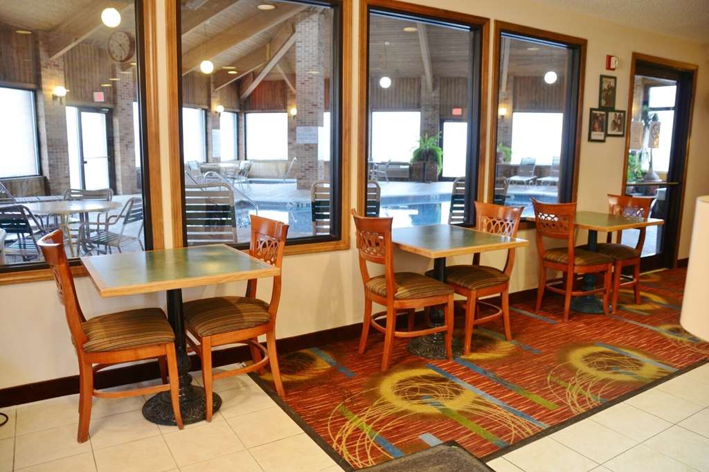 Country Hearth Inn & Suites Kenton - photo 40