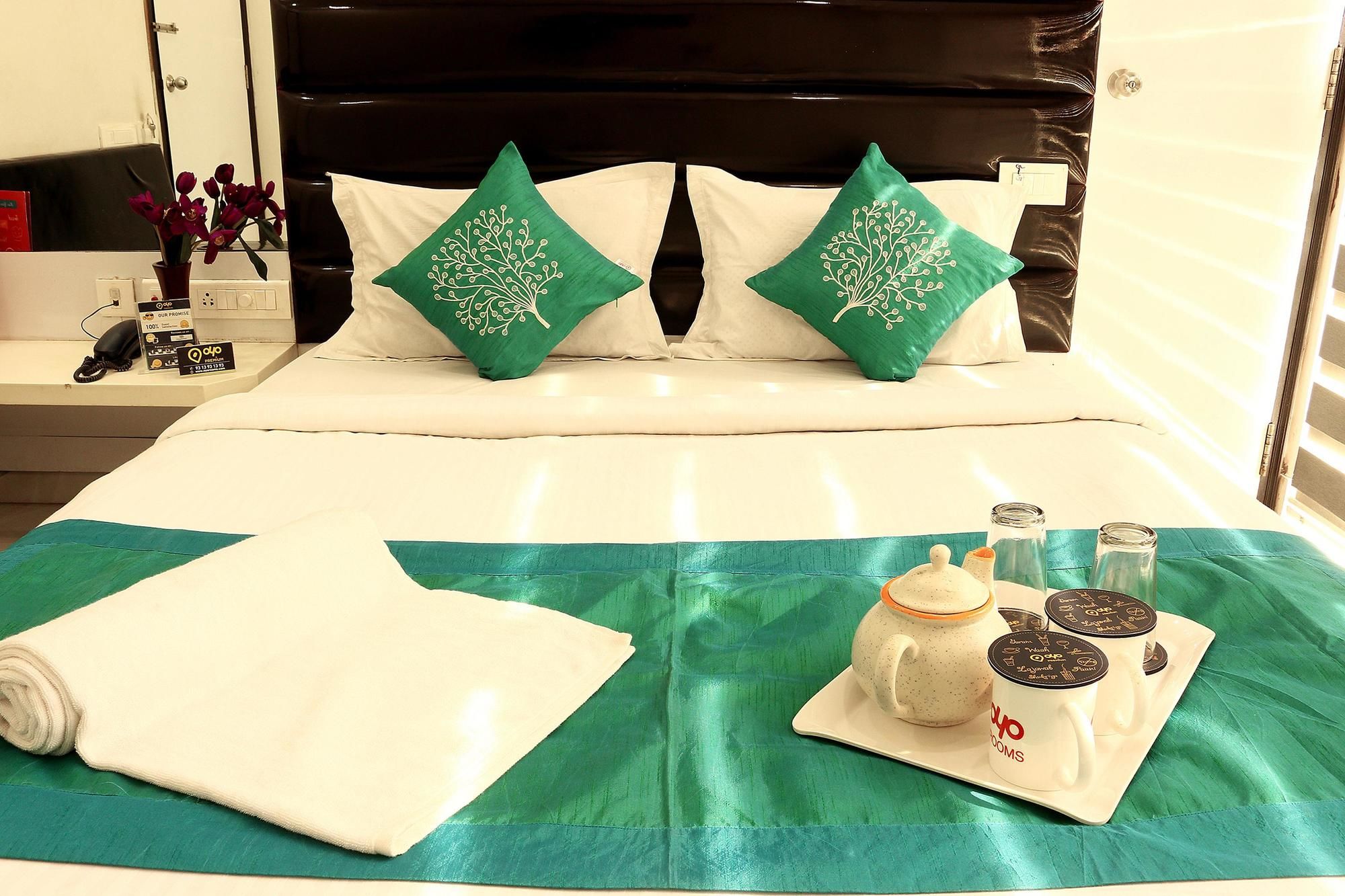 OYO Rooms Ruby Hospital Junction