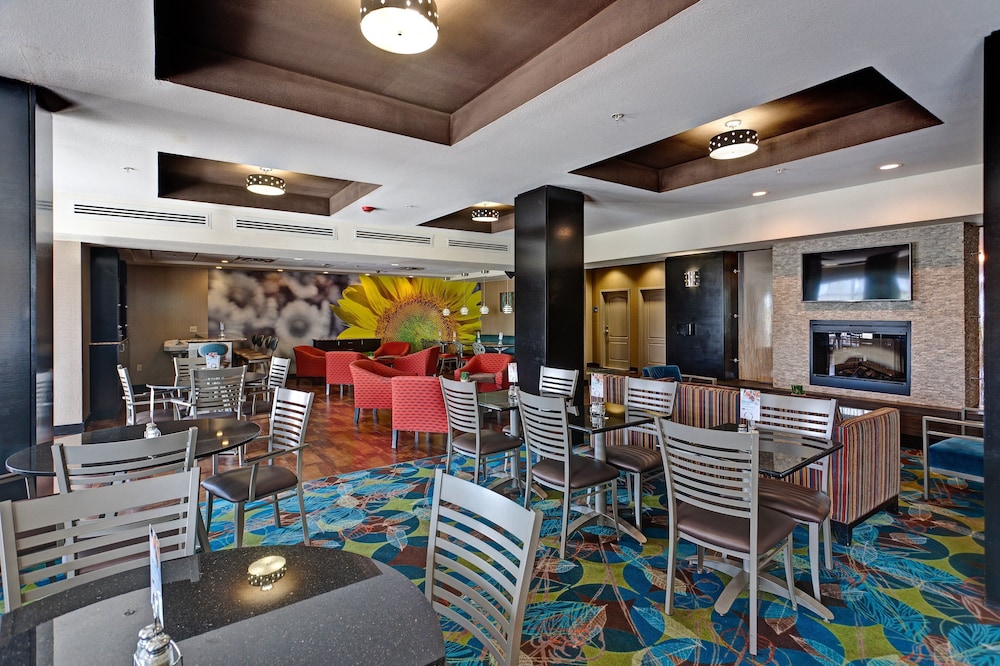 Holiday Inn Express & Suites Wichita Northwest Maize K 96 - photo 20