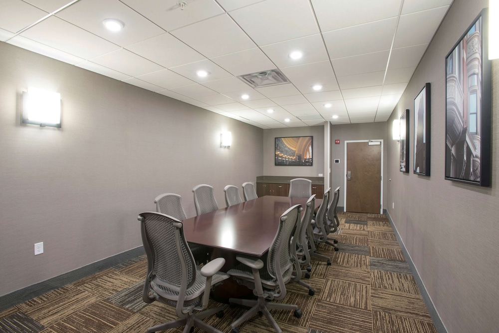 Hampton Inn & Suites Cincinnati Kenwood - photo 49
