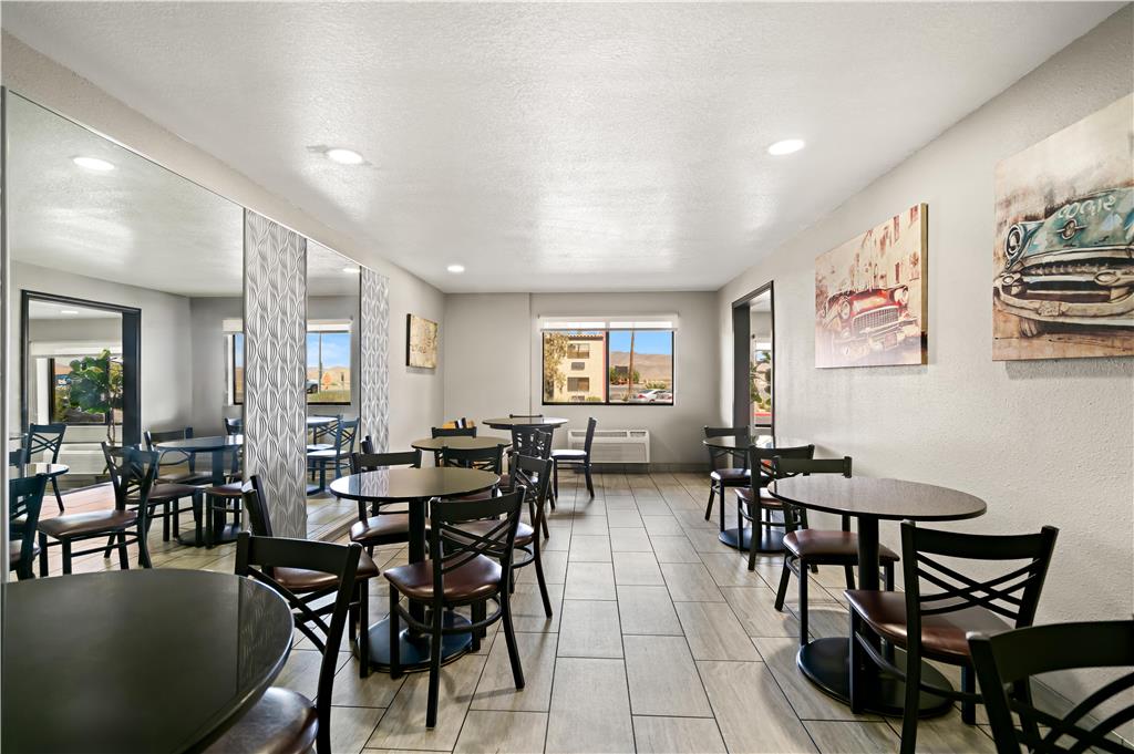 Best Western Desert Villa Inn - photo 7