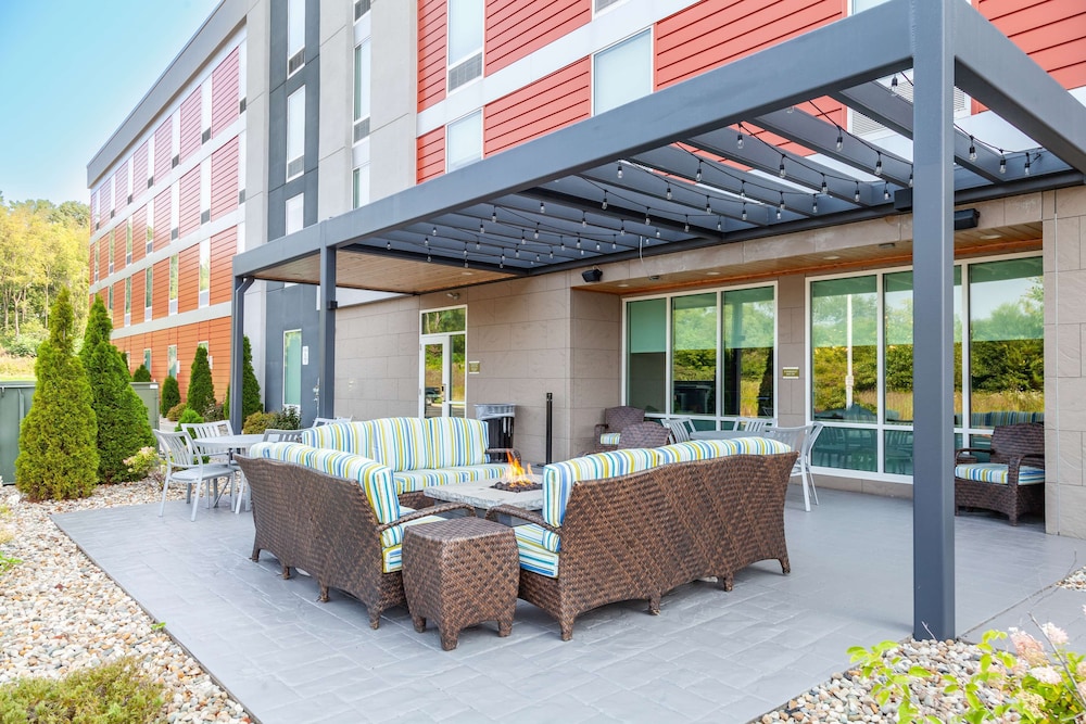 Home2 Suites by Hilton Jackson MI - photo 37