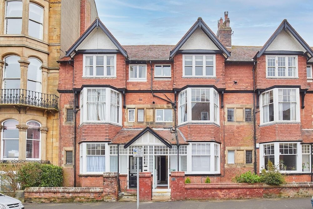 Ground Floor Apartment — 4-Star Luxury Hotel in Scarborough, United Kingdom