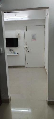 1BR Apartment in Lower Parel