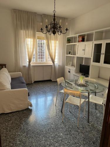 Silvia's Home — 4-Star Luxury Hotel in Rome, Italy