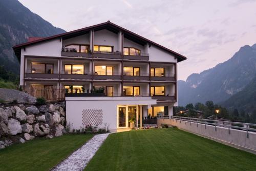 Valschena Appartements — 4-Star Luxury Hotel in Brand, Austria