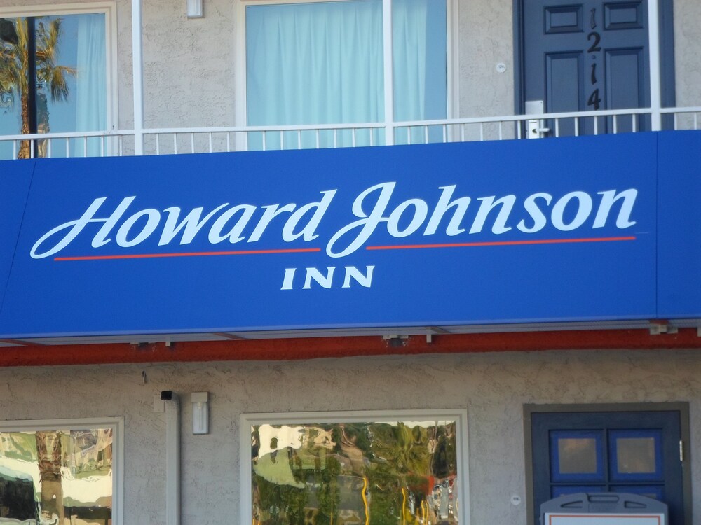 Motel 6 Las Vegas NV Strip - photo 57