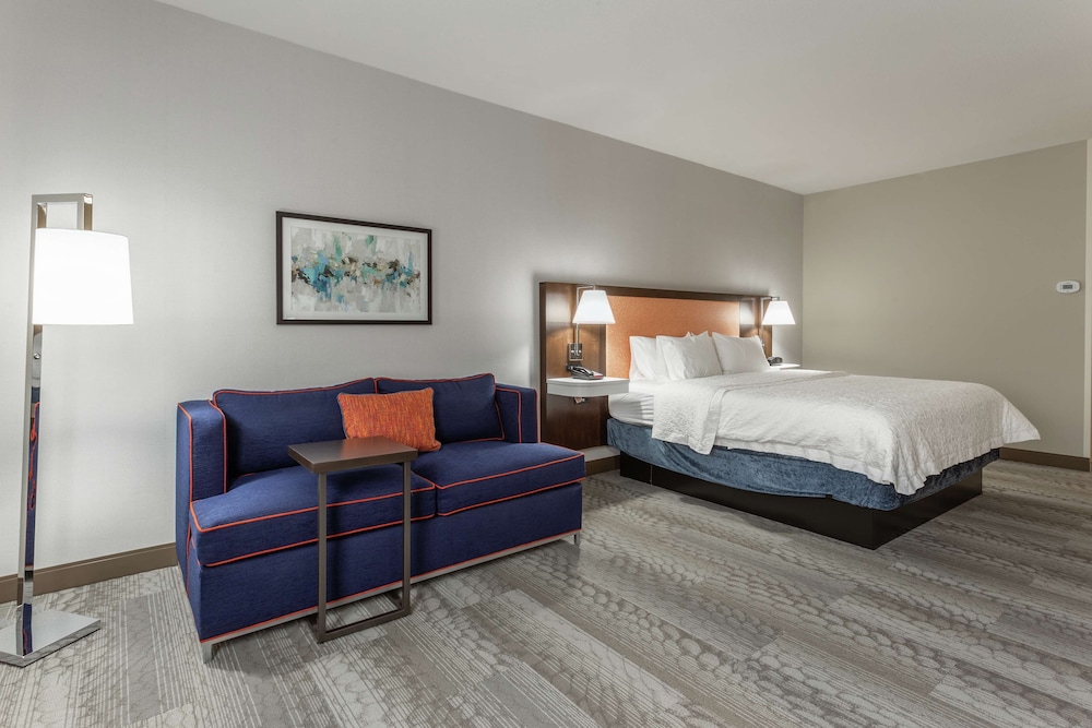 Hampton Inn Jefferson City at Capital Mall - photo 9