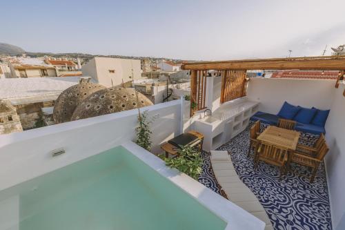 Minoos Residence with roof pool — 4-Star Luxury Hotel in Rethymno, Greece
