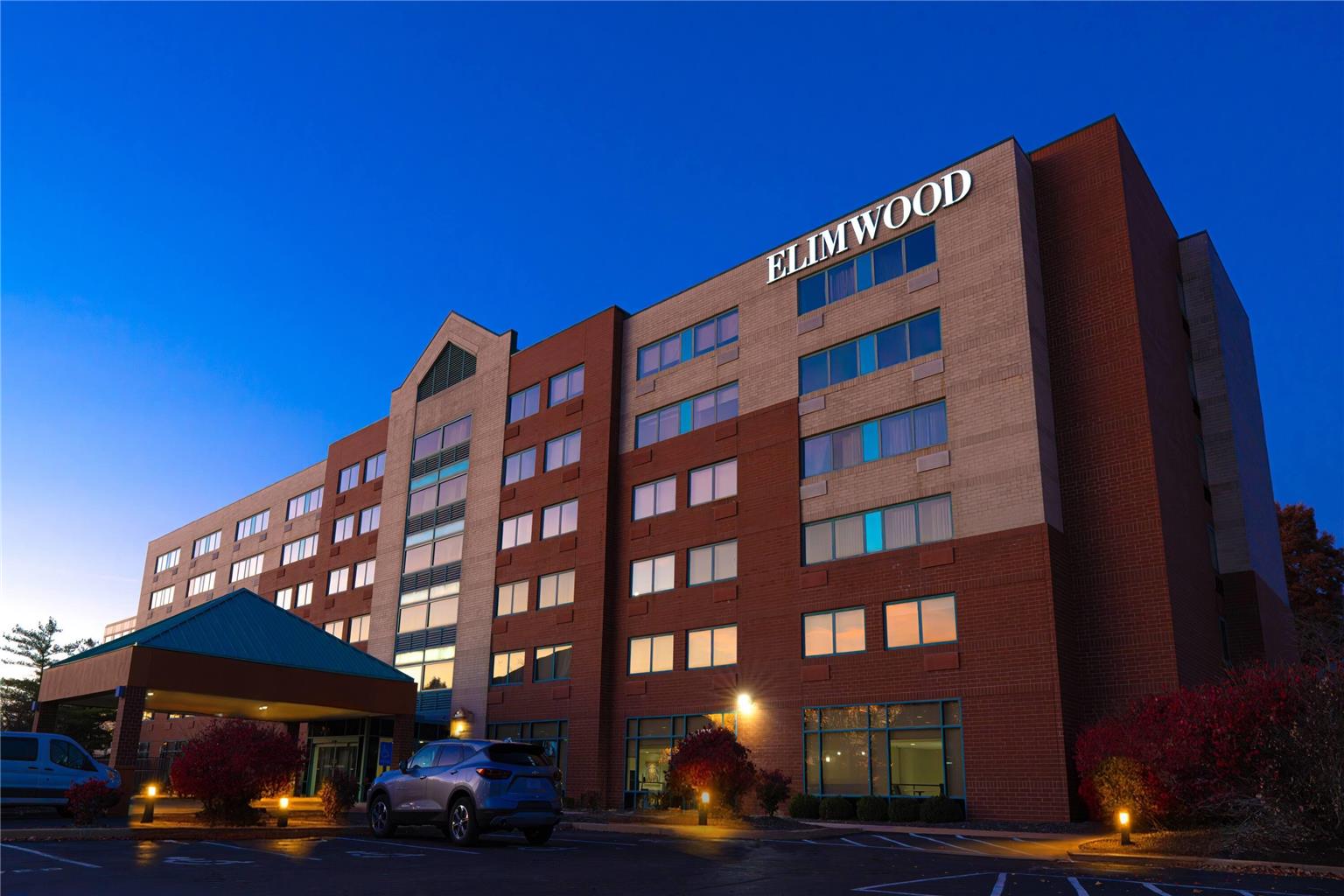 Elimwood Hotel a Ramada by Wyndham - photo 4