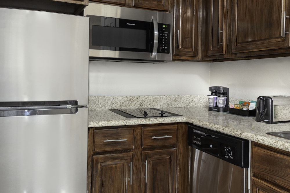 Addison Suites - photo 17