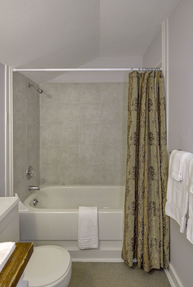 The Inn at Cedar Grove - photo 53
