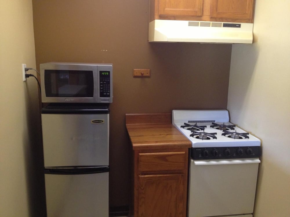 Stadium View Inn - photo 11