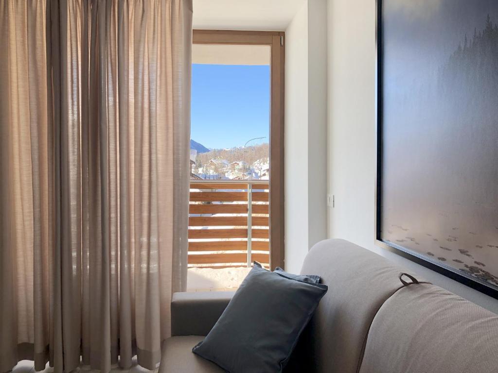 Residence Aurora — 4-Star Luxury Hotel in Lastebasse, Italy