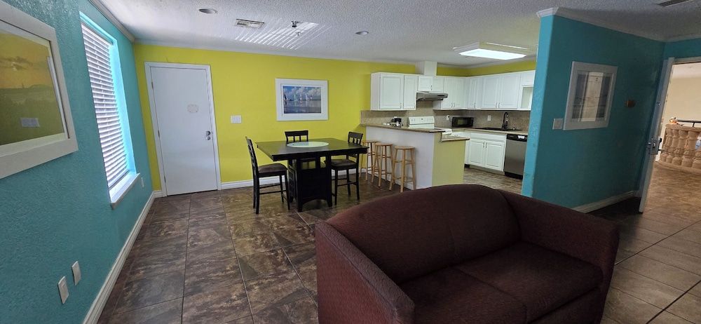 Super 8 by Wyndham South Padre Island - photo 18