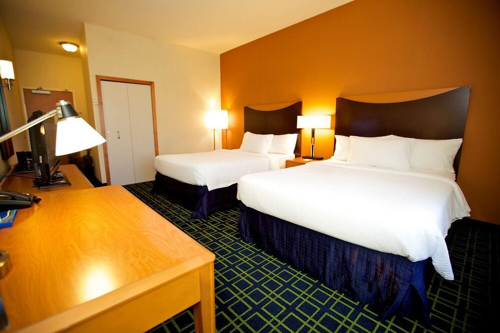 Fairfield Inn & Suites by Marriott Santa Maria - photo 5