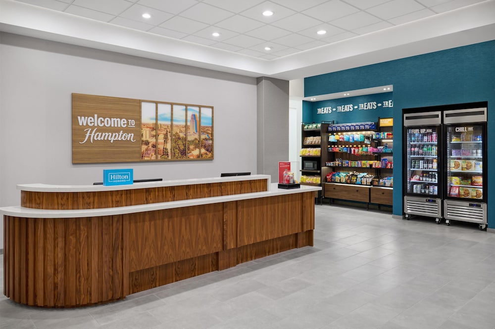 Hampton Inn by Hilton Lincoln Downtown - photo 34