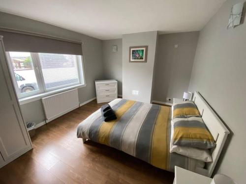 7 BR for 10 people in town — 4-Star Luxury Hotel in Stornoway, United Kingdom