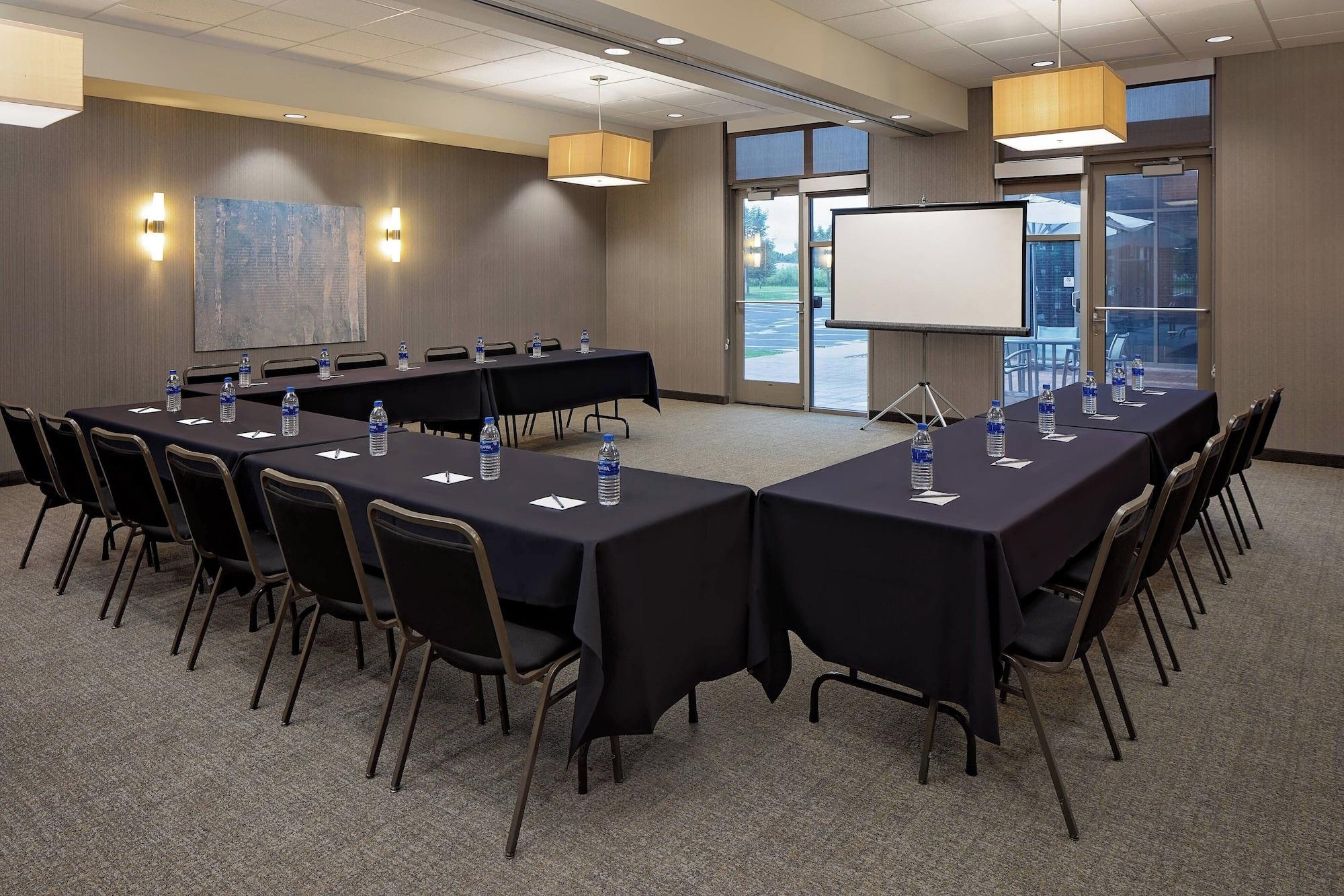 SpringHill Suites Green Bay - photo 16