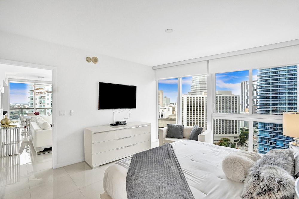 Sky City At Icon Brickell - photo 3