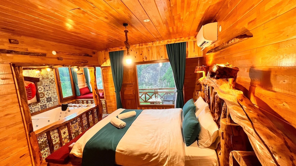 Teras Bungalov Otel pet-friendly hotel Camlihemsin