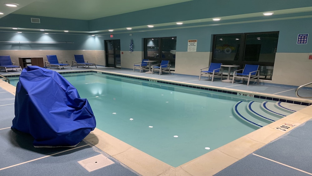 Holiday Inn Express & Suites Middletown by IHG - photo 18
