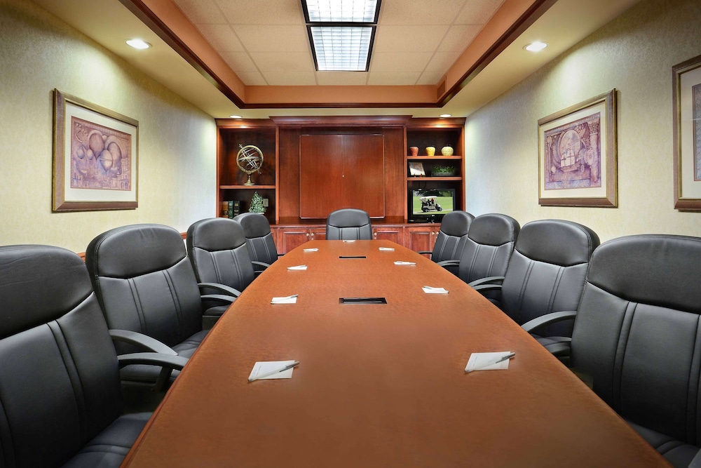 Hampton Inn Raleigh Capital Blvd. North - photo 49