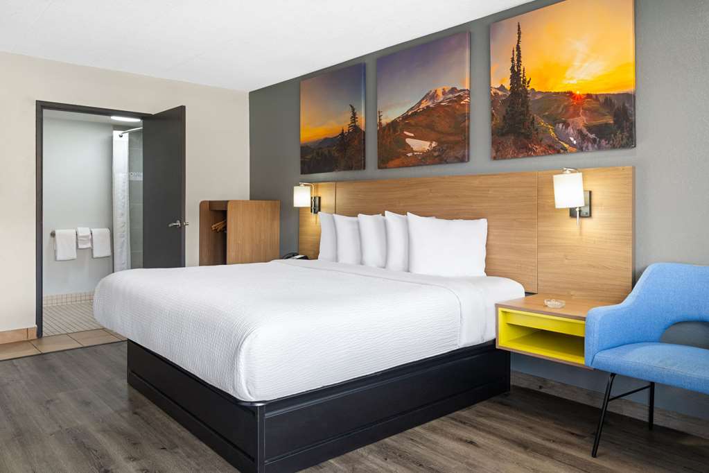 Days Inn by Wyndham Columbus Worthington - photo 6