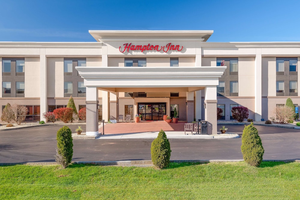 Hampton Inn Parkersburg Mineral Wells — Mineral Wells