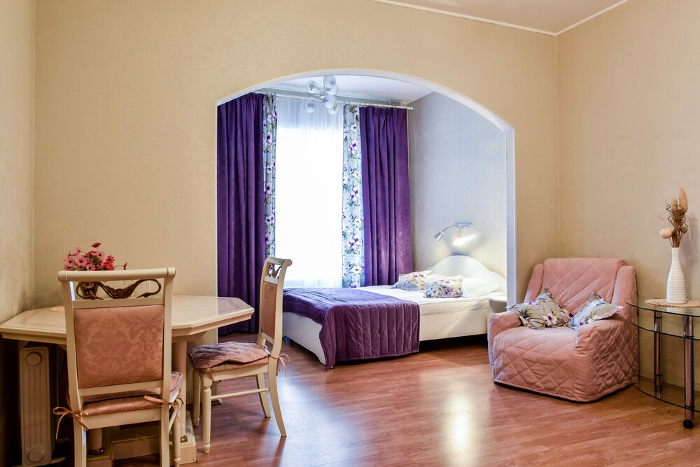 Hotel Lopatin Nevsky 100 pet-friendly hotel Saint Petersburg