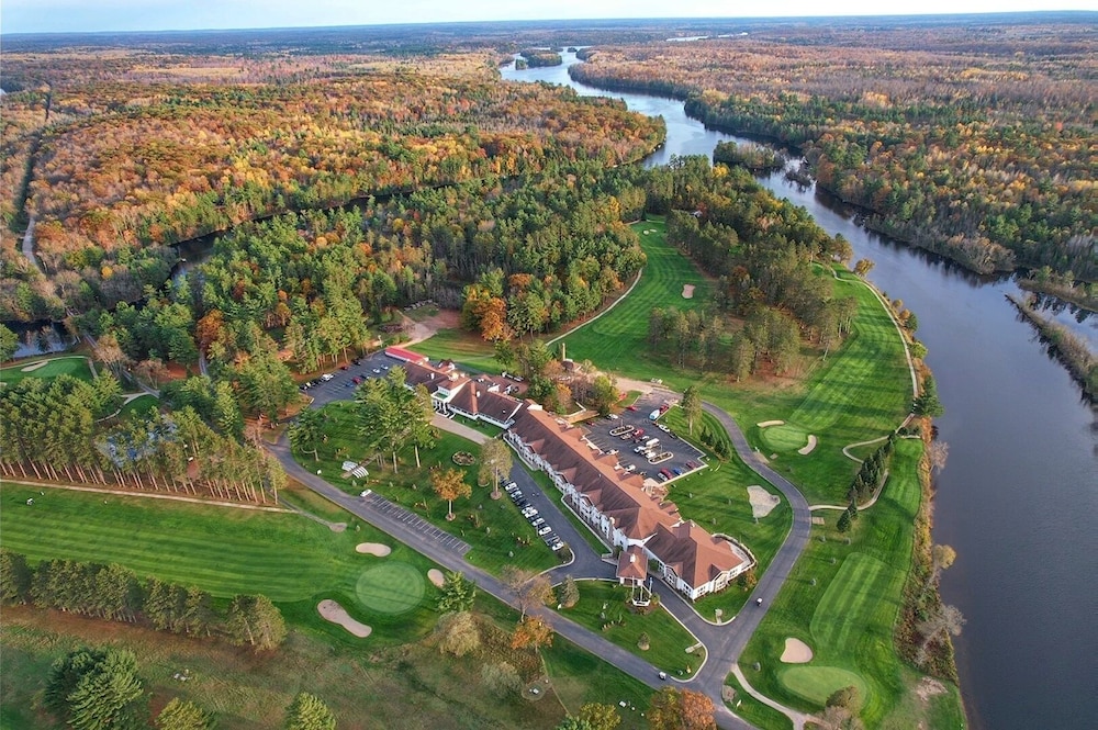Four Seasons Island Resort - photo 103