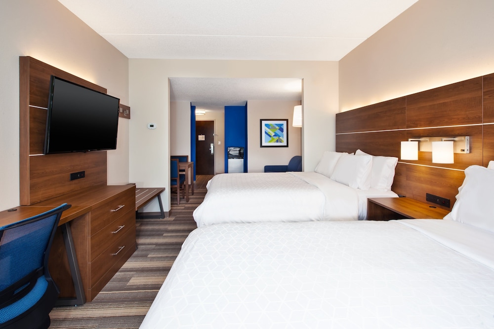 Holiday Inn Express Hotel & Suites Warrenton by IHG - photo 15