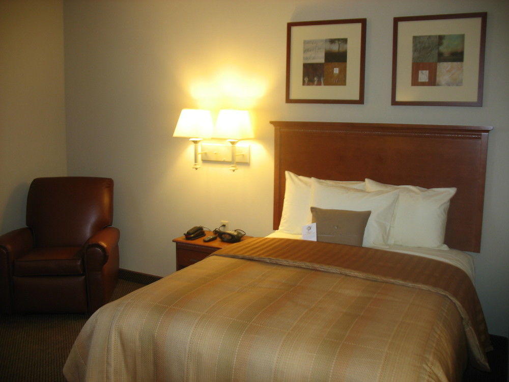 Candlewood Suites Memphis - photo 17