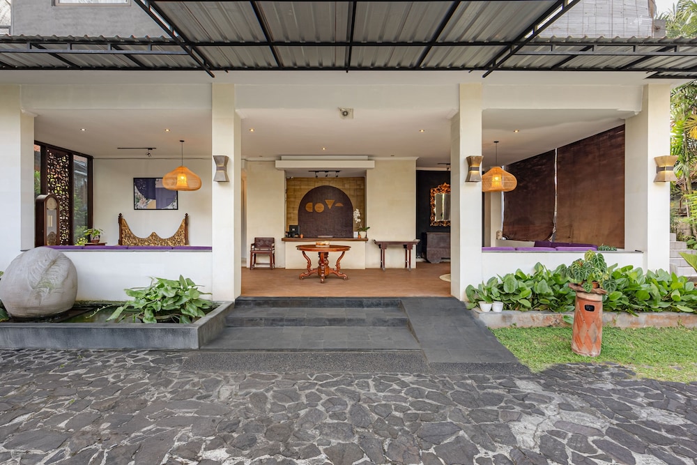 Hotel image of Cove Puri Maharani