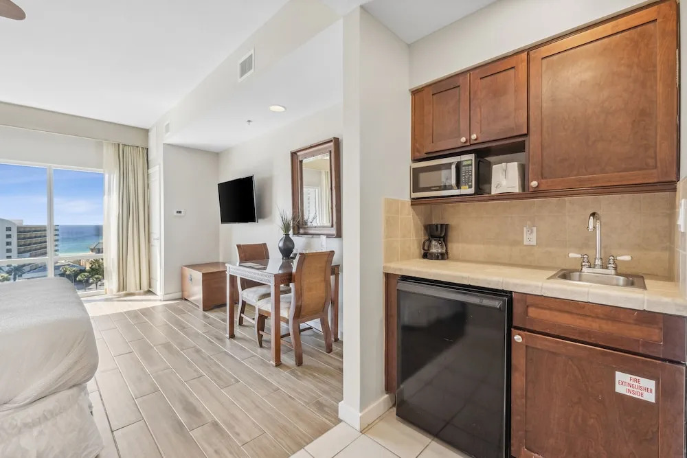 Luau Tower Two by Panhandle Getaways - photo 18
