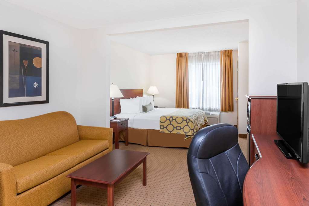 Baymont by Wyndham Cartersville - photo 12