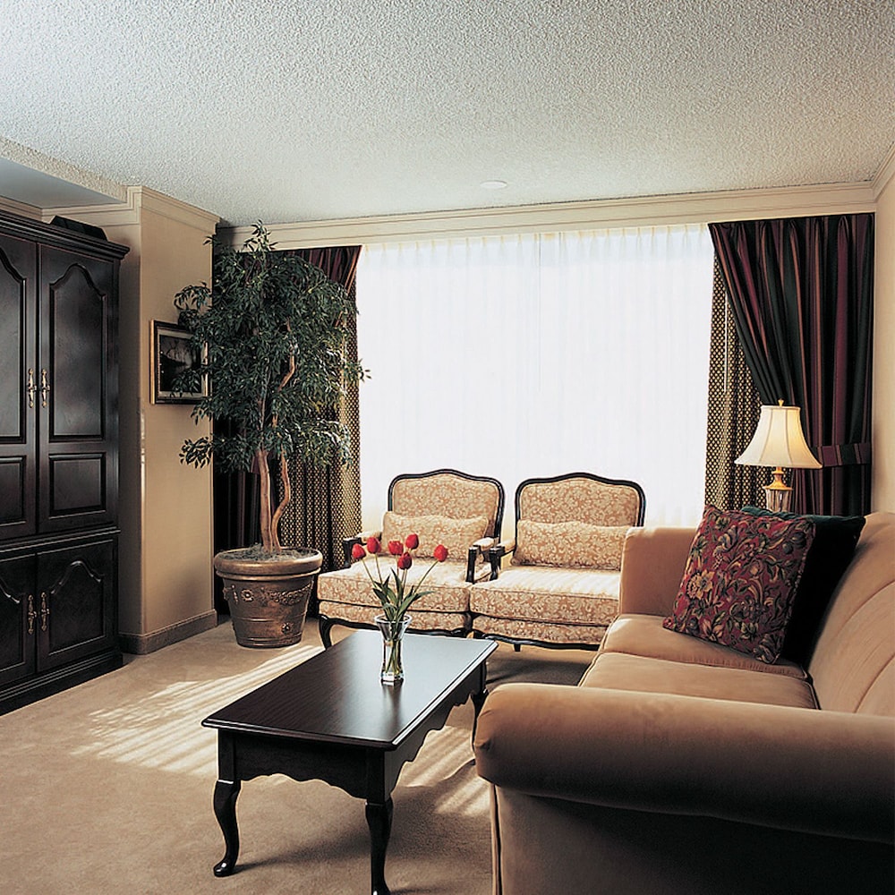 Harrah's Casino Hotel Reno - photo 8