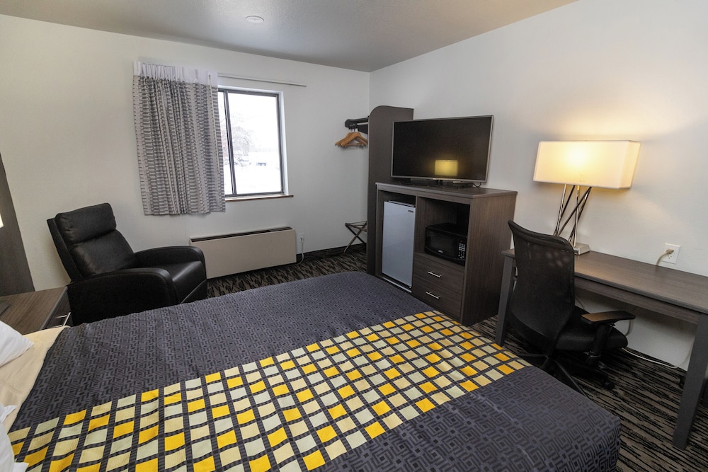 Garner Hotel Missoula Southwest by IHG - photo 8
