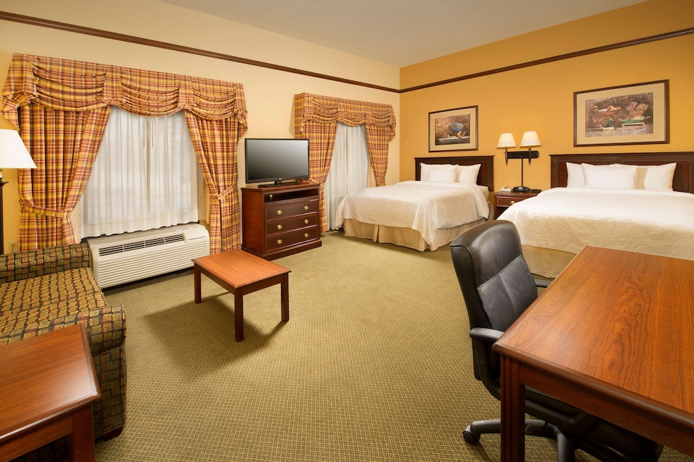 Hampton Inn & Suites Stillwater - photo 8