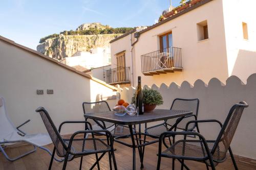 Il Duomo Cefalù Holiday Apartments — 4-Star Luxury Hotel in Cefalu, Italy