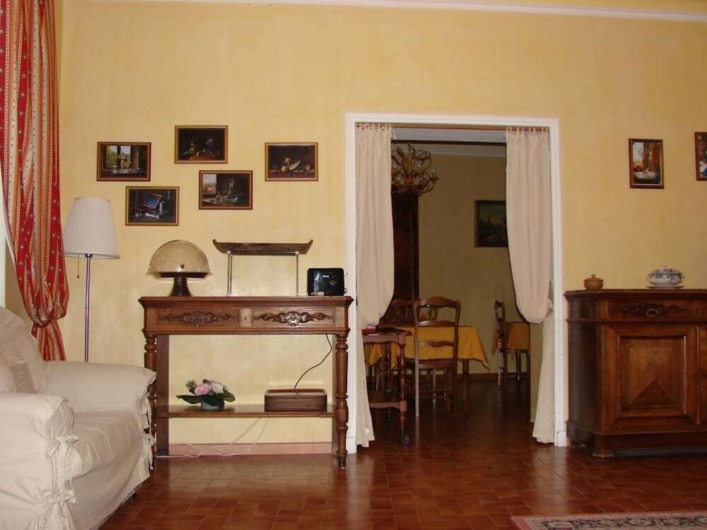 Hôtel Le Siècle in Mazan, France