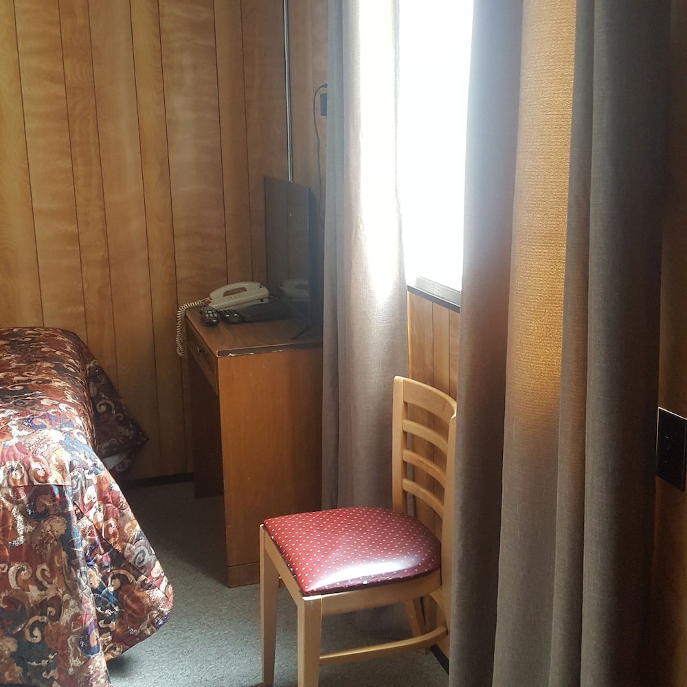 Keystone Hotel - photo 3