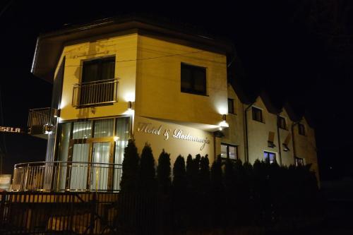 Hotel Pod Chełmem - carbon neutral hotel in Ropa