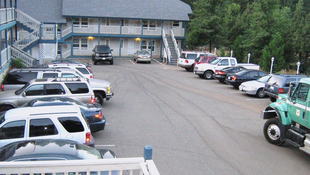 Westhaven Inn Pollock Pines - photo 13
