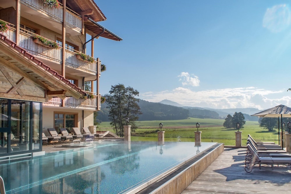 Natur Wohlf hlhotel Brunner Hof — 4-Star Luxury Hotel in Arnschwang, Germany