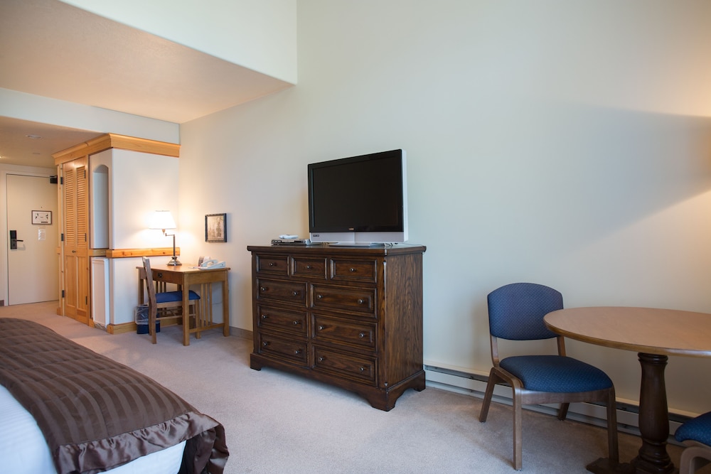 The Inn at Solitude - photo 28